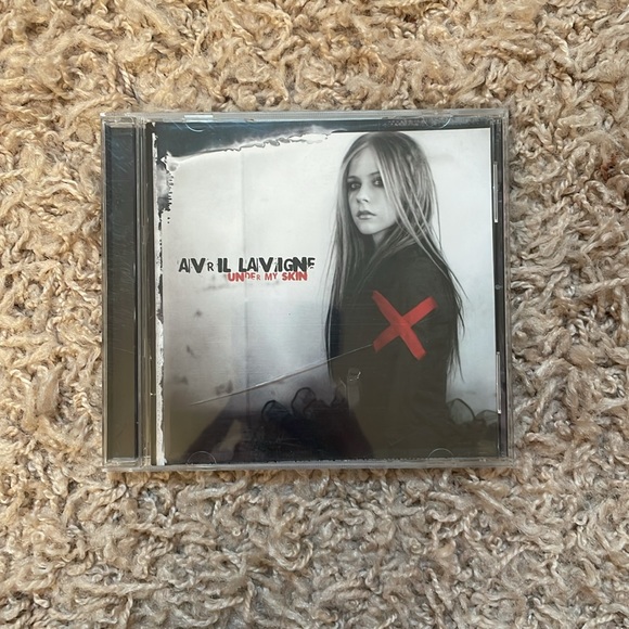 Let Go, Under My Skin Avril Lavinge CDs - Picture 6 of 9